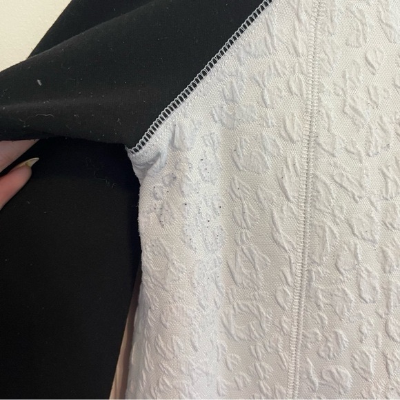 Ivanka Trump Black White ZipUp Jacket Gold Zipper No Size Tag GUC - Picture 6 of 9